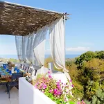 Lira The Hidden Gem Above The Sea Villa *