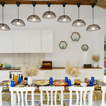 Lira The Hidden Gem Above The Sea Villa