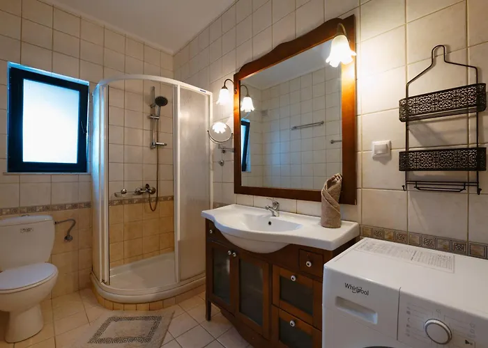 Villa Lira The Hidden Gem Above The Sea *