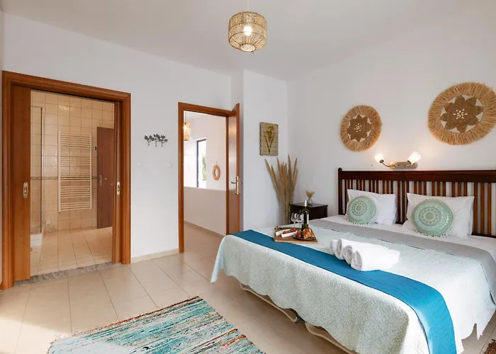 Lira The Hidden Gem Above The Sea Rethymno