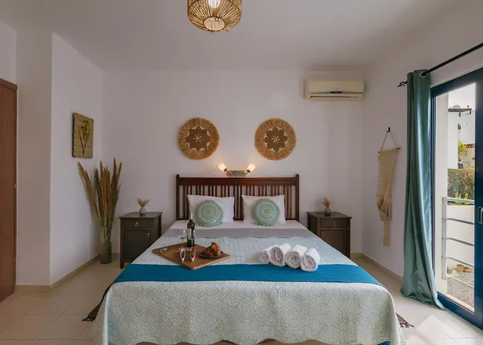 Villa Lira The Hidden Gem Above The Sea *