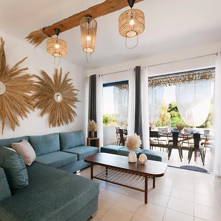 别墅 Lira The Hidden Gem Above The Sea